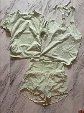Lululemon Set- shorts and tank